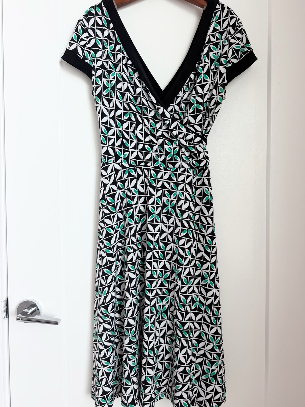 Black & White Geometric Wrap Dress with Teal Accents Size 8